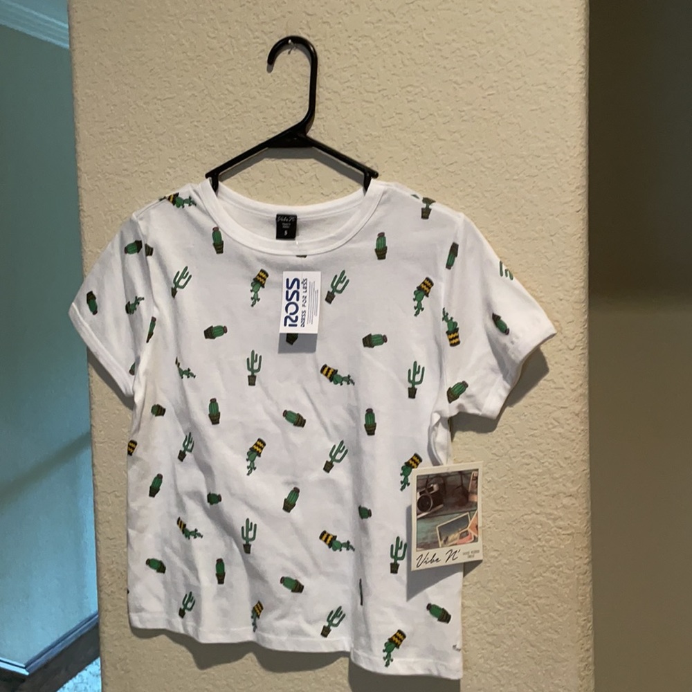 Cactus Top w/ Tags